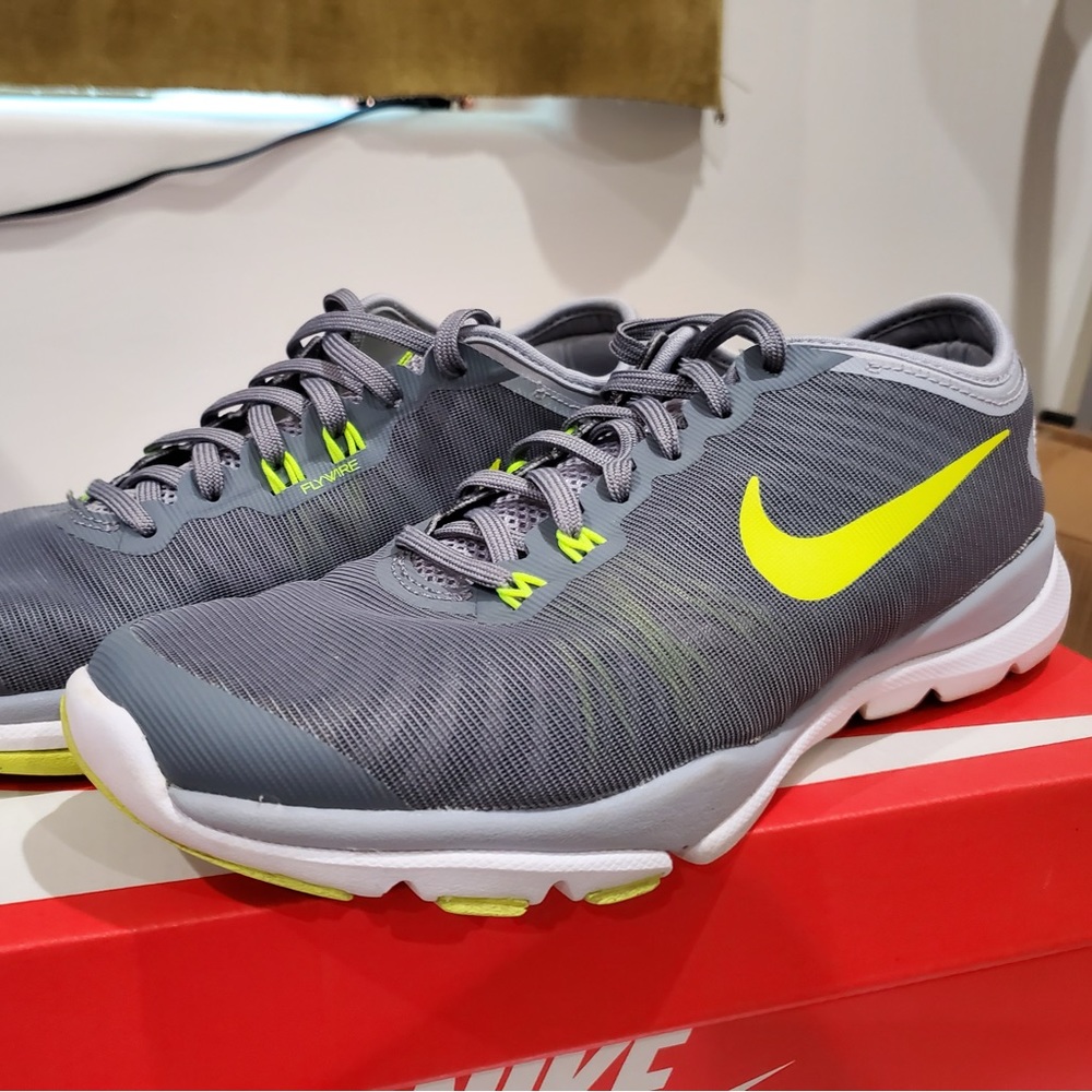 Running shoes